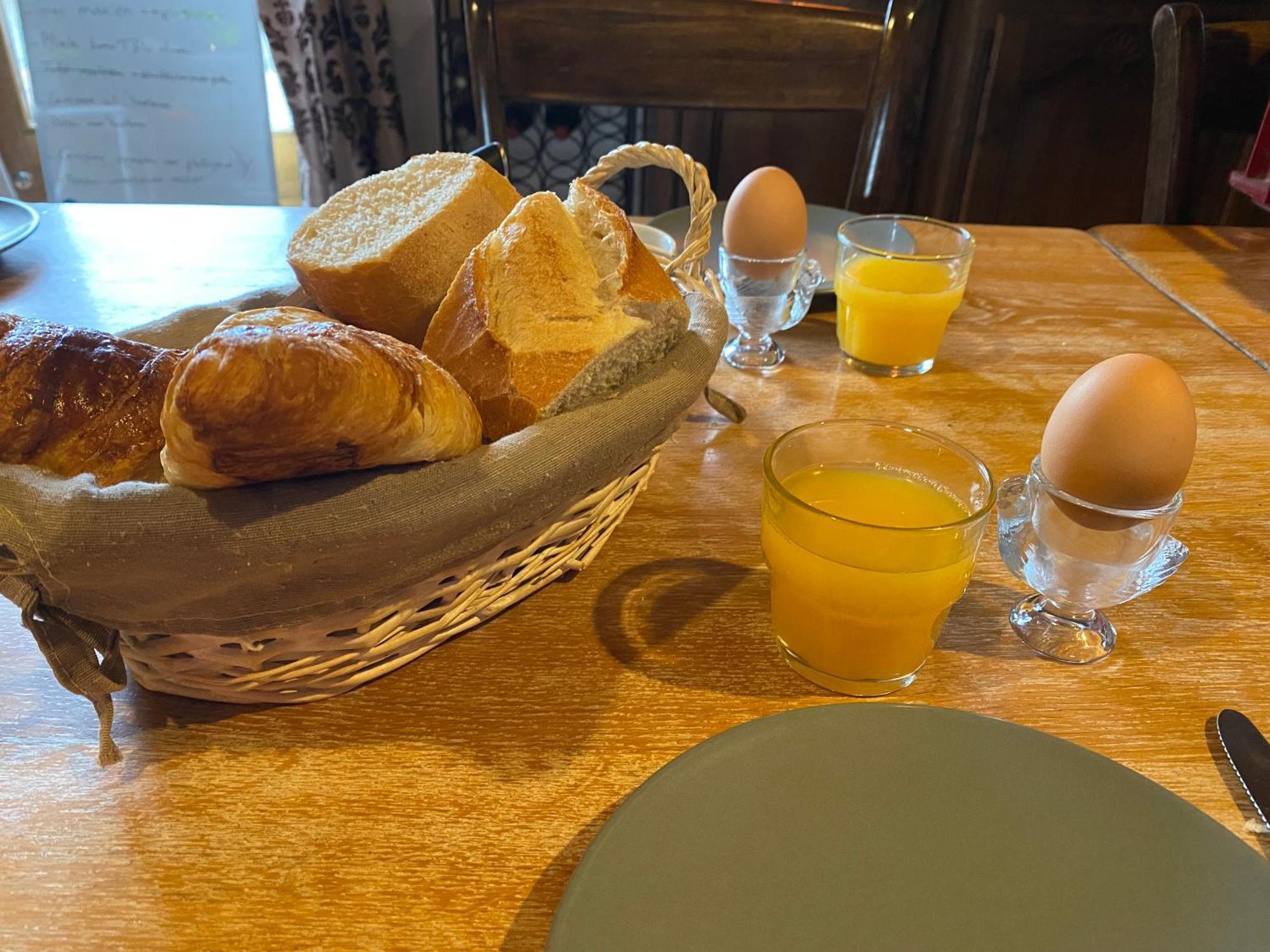 Les Fruits Du Passau Bed & Breakfast Saint-Désiré Bagian luar foto